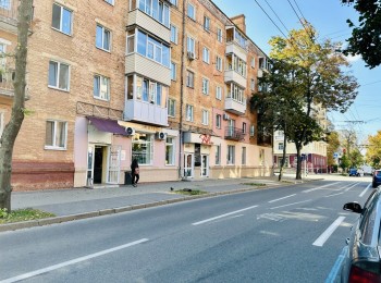 Продаж комерційного приміщення в центрі Чернігова