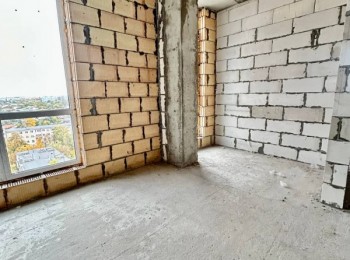 Трикімнатна квартира в ЖК "Paradise Life"