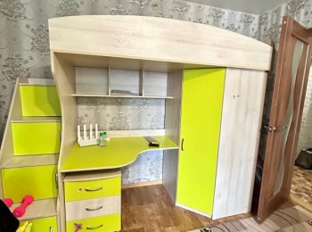 Однокімнатна квартира в тихому районі міста.